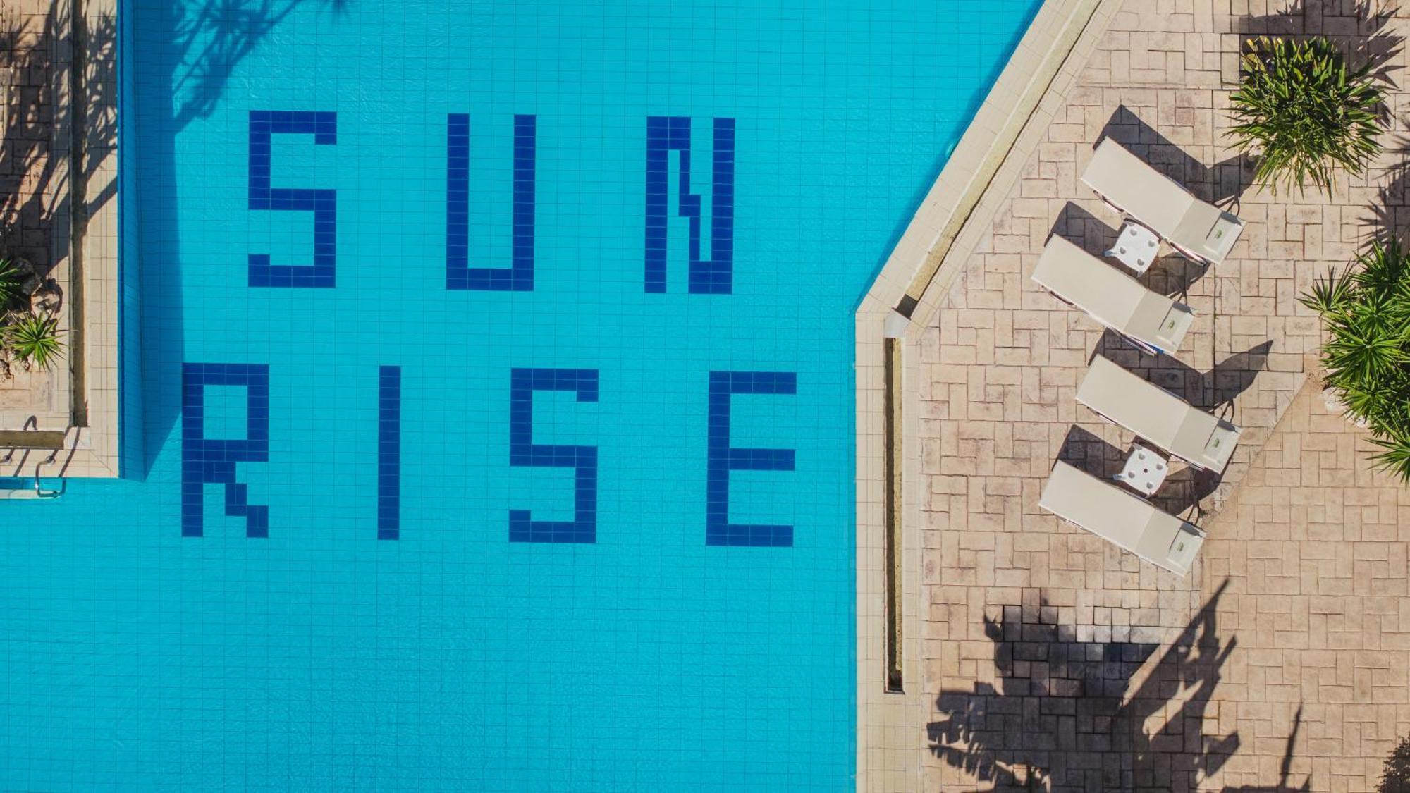 Sunrise Zante - Adults Only Hotel チィリヴィ エクステリア 写真