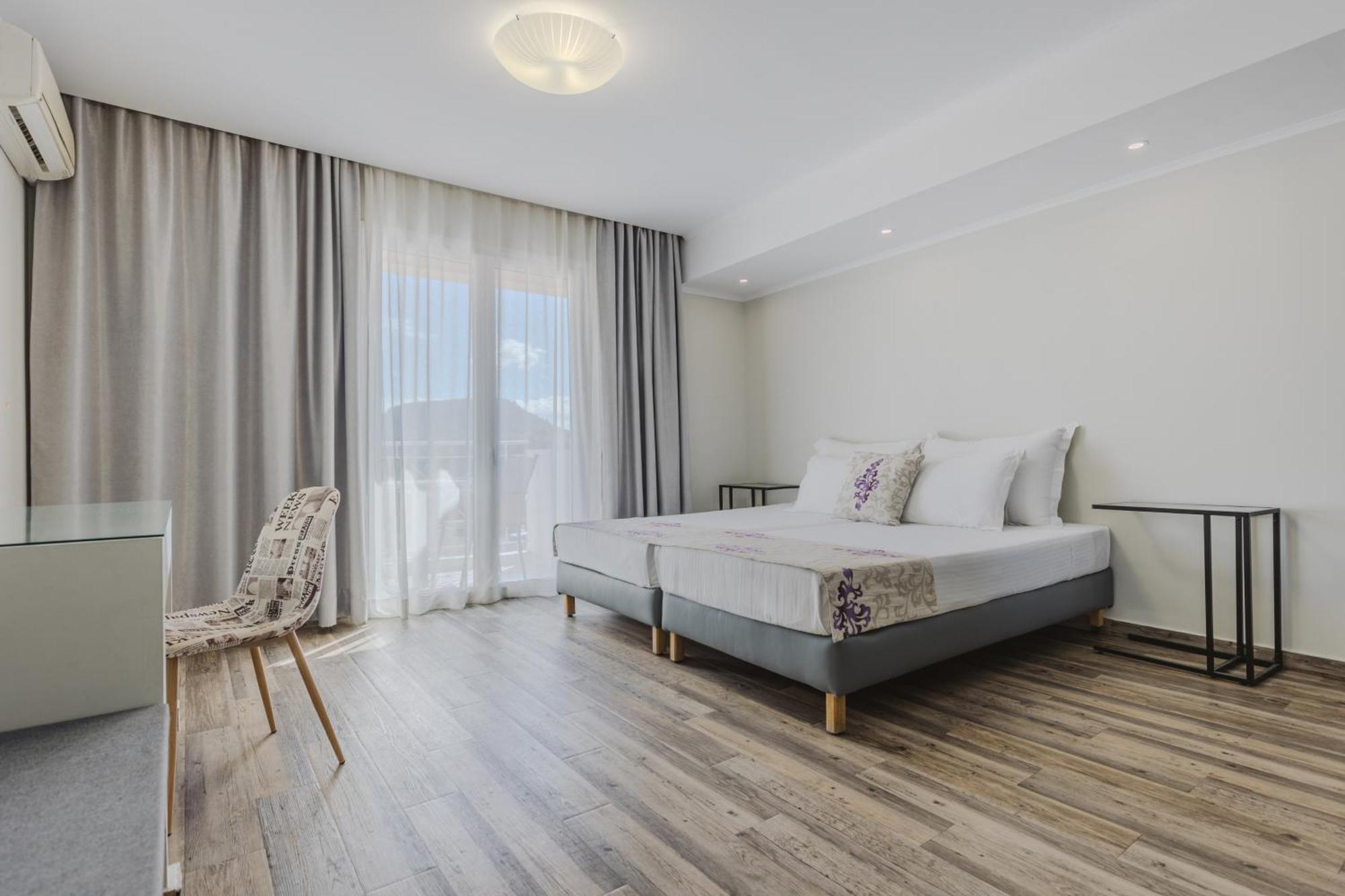 Sunrise Zante - Adults Only Hotel チィリヴィ エクステリア 写真