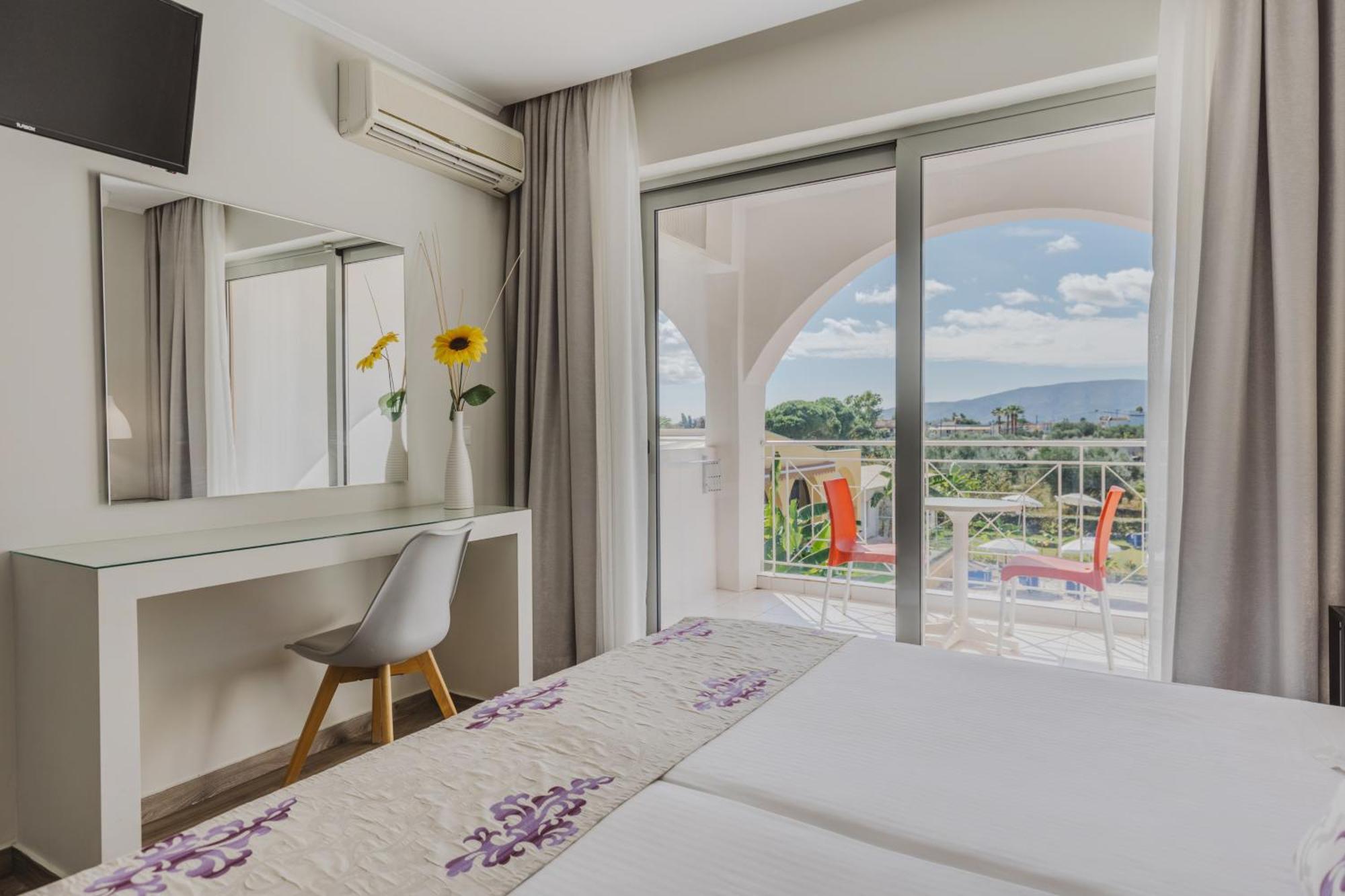 Sunrise Zante - Adults Only Hotel チィリヴィ エクステリア 写真