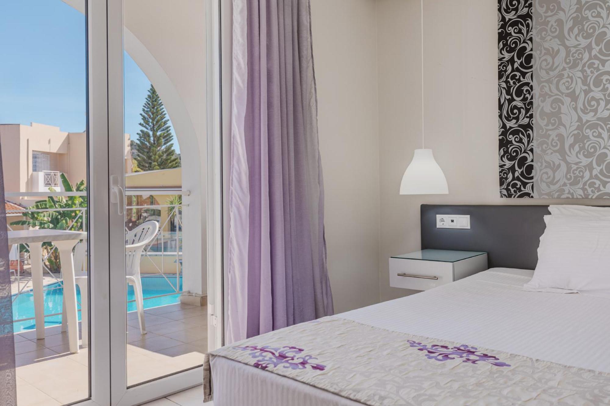 Sunrise Zante - Adults Only Hotel チィリヴィ エクステリア 写真