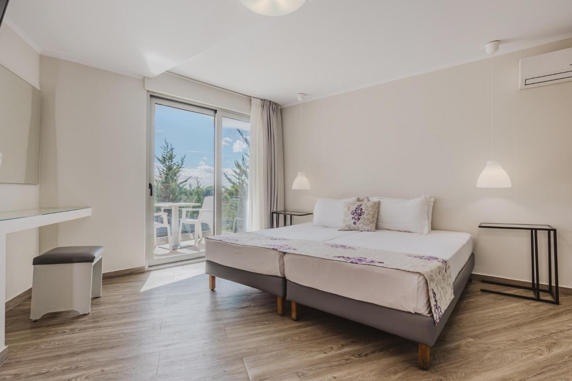 Sunrise Zante - Adults Only Hotel チィリヴィ エクステリア 写真
